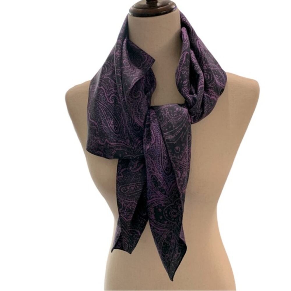 Lancetti Foulards 100% silk scarf. 34”x34”. Purples and blues - Picture 4 of 7